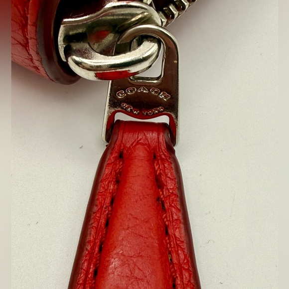 Coach Red Leather Accordion Zip Wallet F57215 Valentines gift! ❤️ preloved - Picture 4 of 10